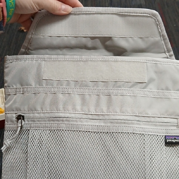 NWOT Patagonia Refugio Padded Laptop Tablet Sleeve - Picture 6 of 6